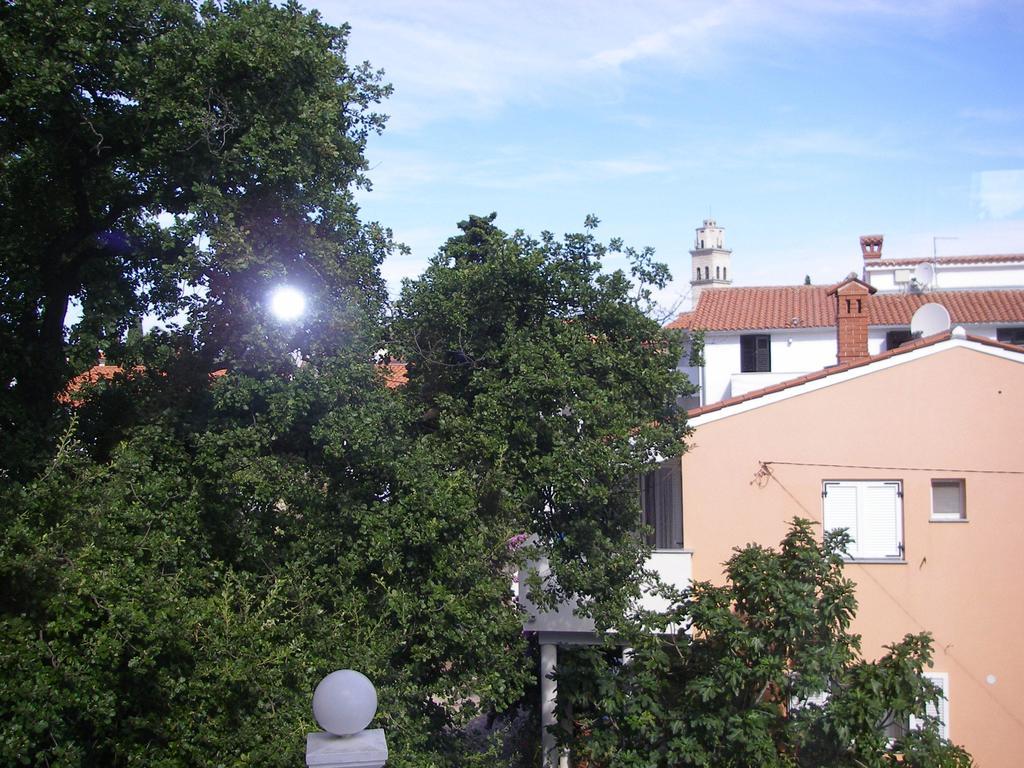 Apartments Premantura Cameră foto